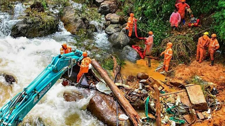 കള്ളാടി മണ്ണിടിച്ചിൽ തിരച്ചിൽ ദൗത്യം.