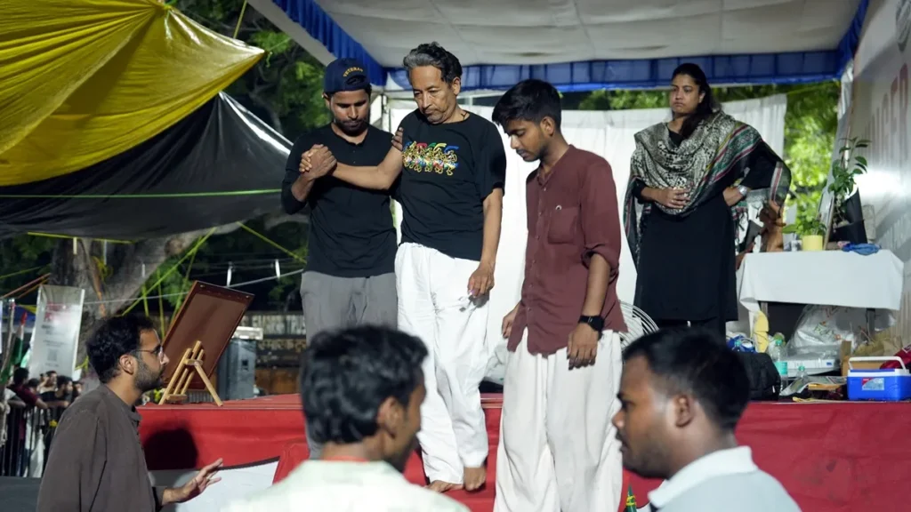 സോനം വാങ്ചുക്ക് നിരാഹാര സമര വേദിയിൽ പോലീസ് നടപടി.