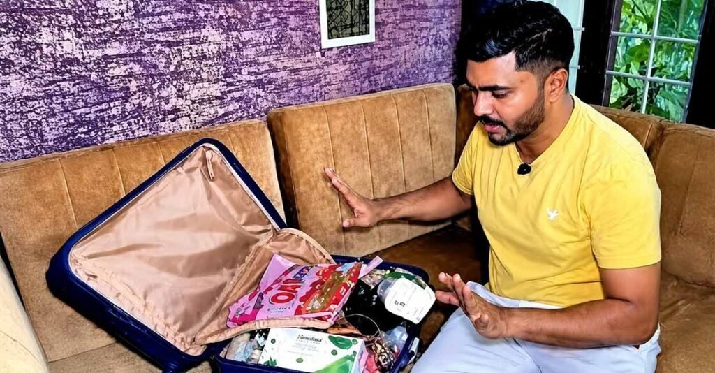 നെടുമ്പാശേരി വിമാനത്താവളത്തിലെ ആകാശ എയർലൈൻസ് വിമാനം