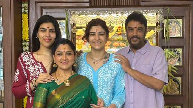 Khushbu Sundar and family public appearance