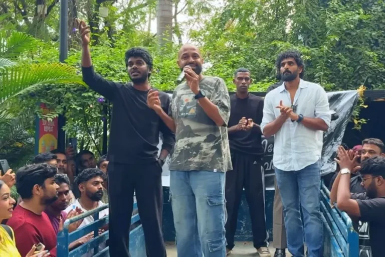 Singer Vedan performing at Kochi protest