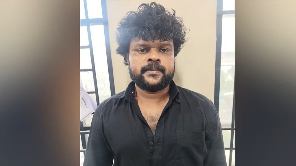 Vyttila MDMA Seizure Excise Arrest Varun Dev Ernakulam