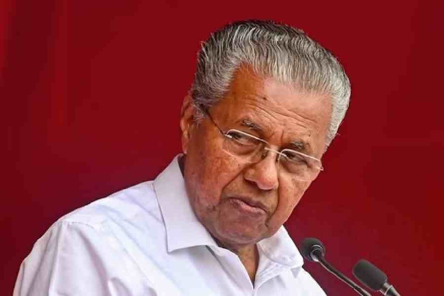 പിണറായി വിജയൻ സി.പി.എം വിശദീകരണ യോഗത്തിൽ പ്രസംഗിക്കുന്നു